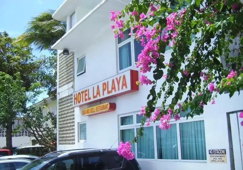 هتل La Playita