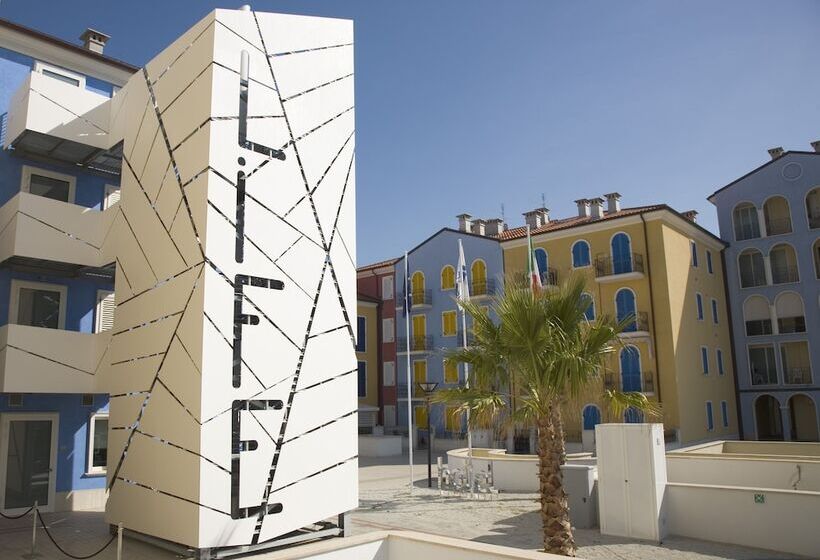 Life Hotel Seaview & Spa