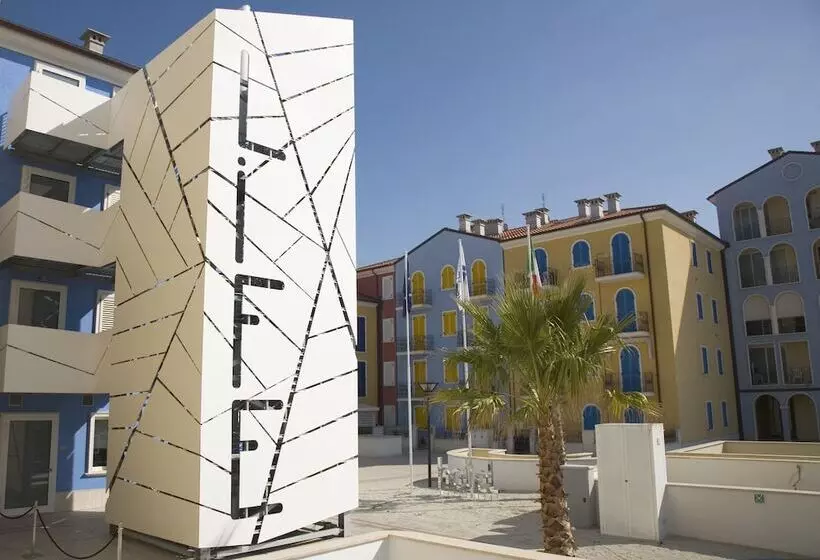 Life Hotel Seaview & Spa