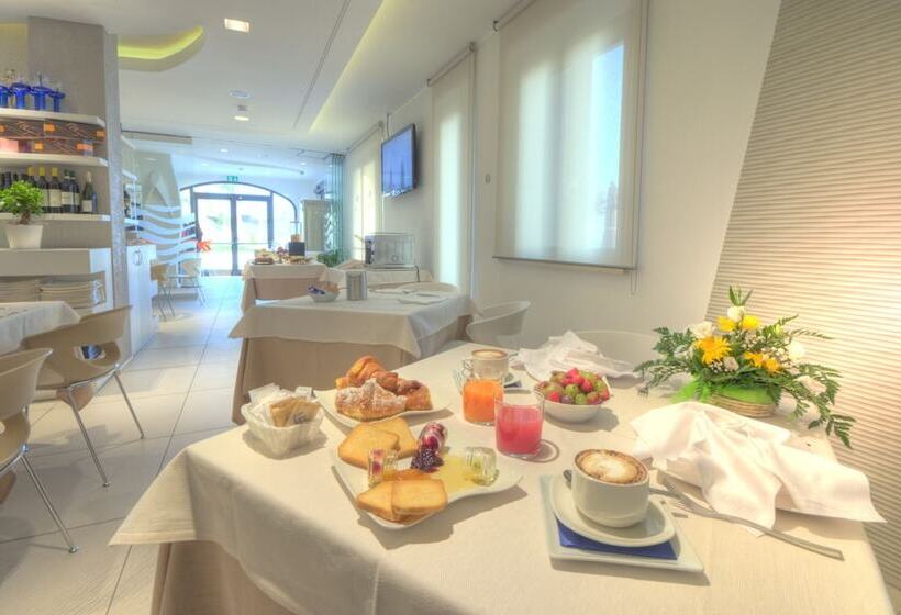 Life Hotel Seaview & Spa