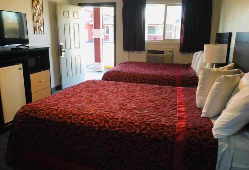 فندق Old Mill & Suites