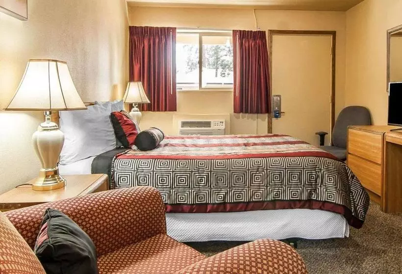 فندق Old Mill & Suites