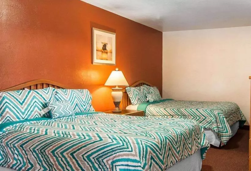 فندق Old Mill & Suites