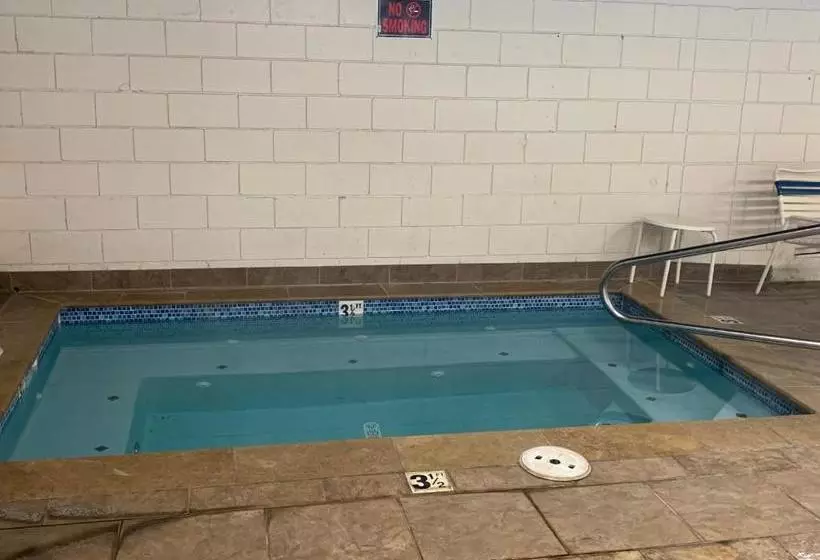 فندق Old Mill & Suites