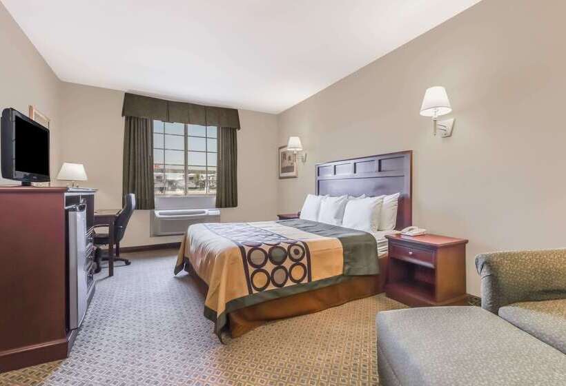 فندق Super 8 By Wyndham Alvarado