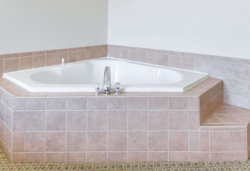 فندق Super 8 By Wyndham Alvarado