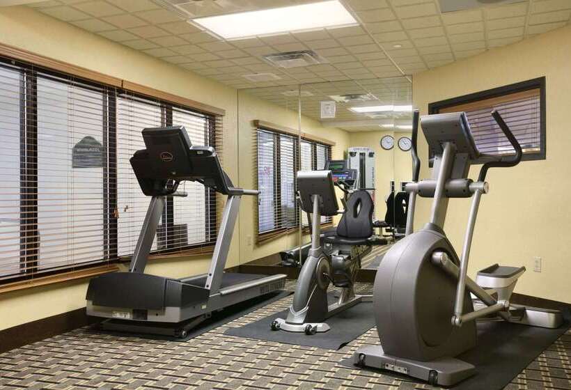 בית מלון כפרי Wingate By Wyndham Dayton  Fairborn