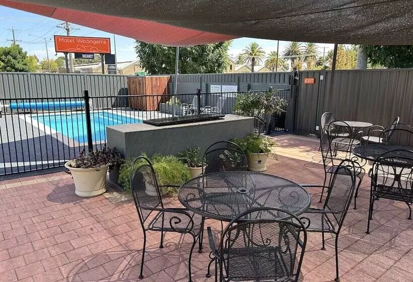 Motel Woongarra