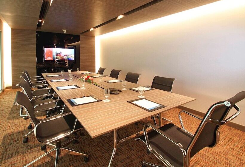 Novotel Bangkok Impact