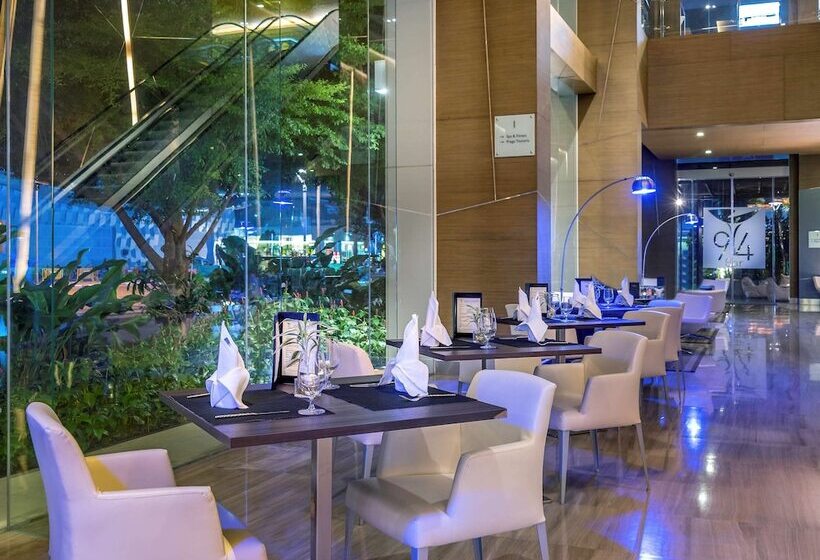 Novotel Bangkok Impact