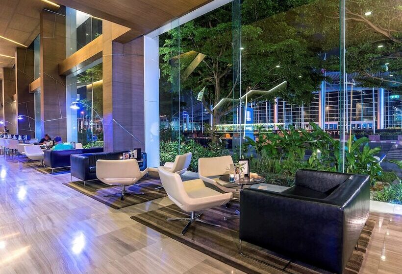 Novotel Bangkok Impact