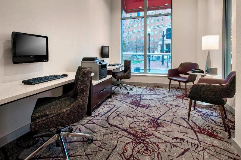 Residence Inn Alexandria Old Town South At Carlyle