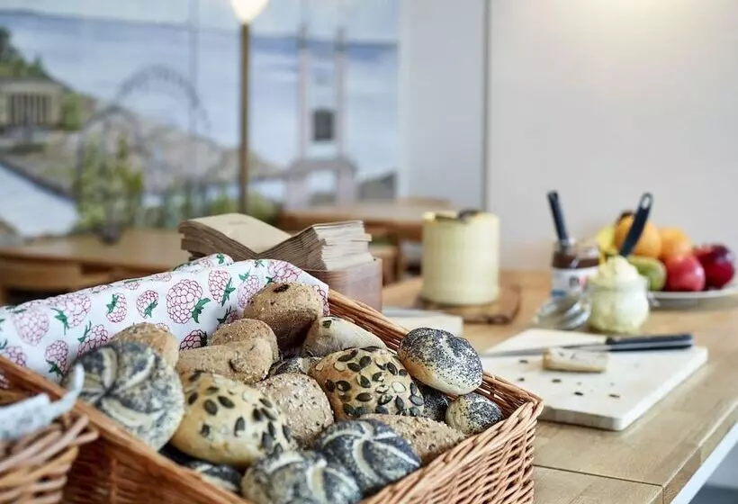 הוסטל Göteborgs Bed & Breakfast