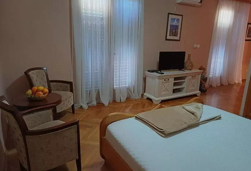 هتل Accommodation Marija 2