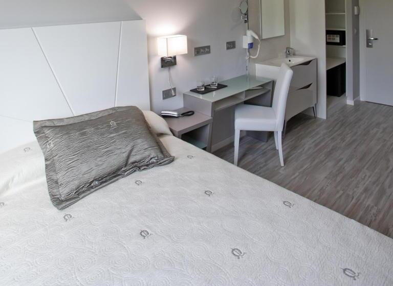 هتل Alix Boutique