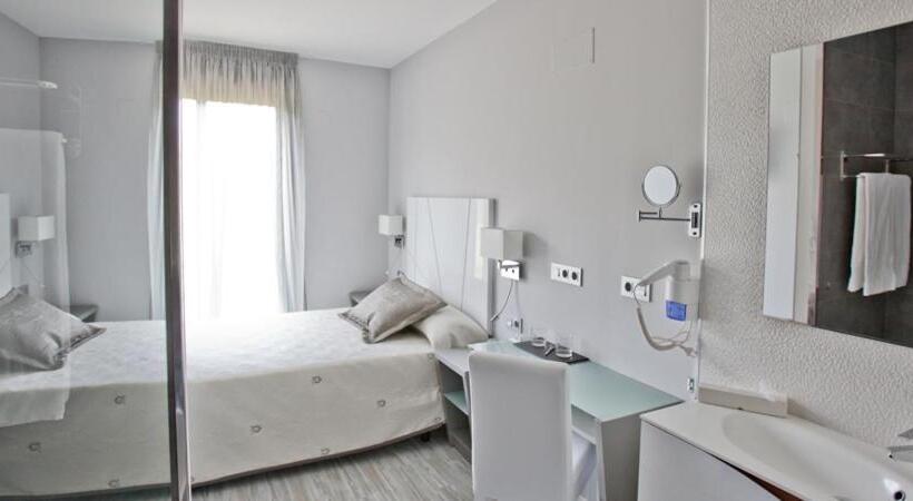 هتل Alix Boutique