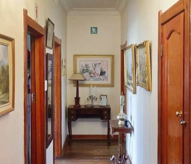 ホテル Bedfordview Boutique Lodge