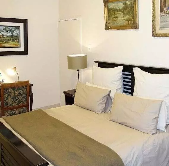 ホテル Bedfordview Boutique Lodge