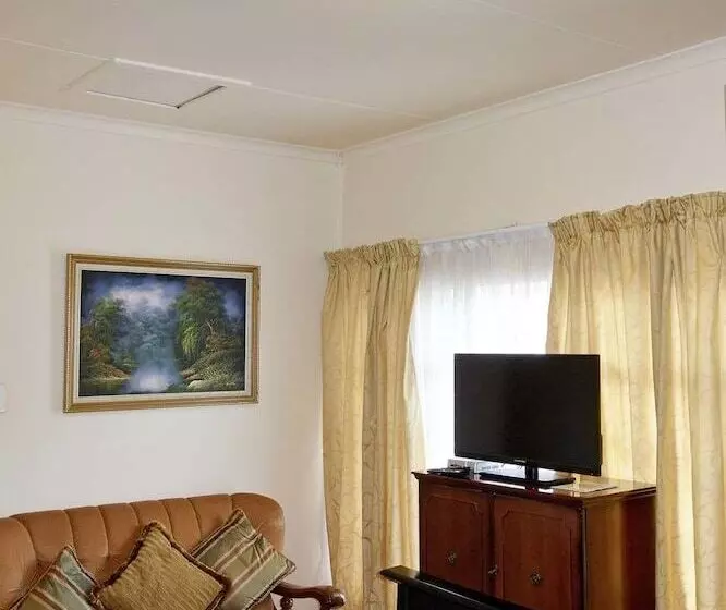 ホテル Bedfordview Boutique Lodge