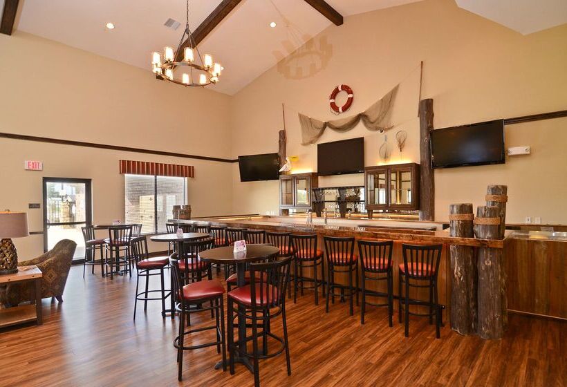 فندق Best Western Plus Emory At Lake Fork Inn & Suites