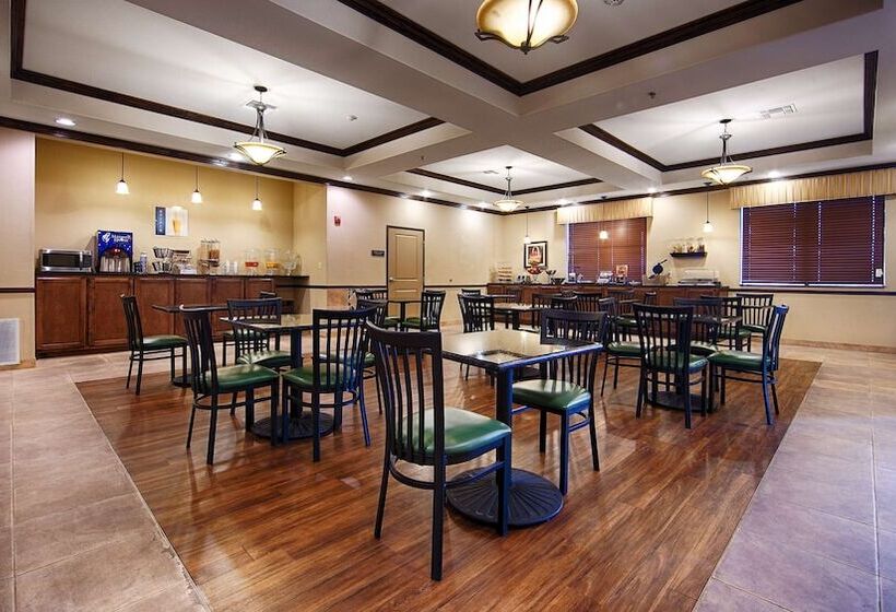 فندق Best Western Plus Emory At Lake Fork Inn & Suites