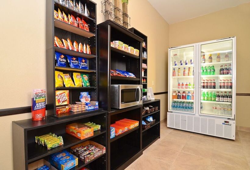 فندق Best Western Plus Emory At Lake Fork Inn & Suites