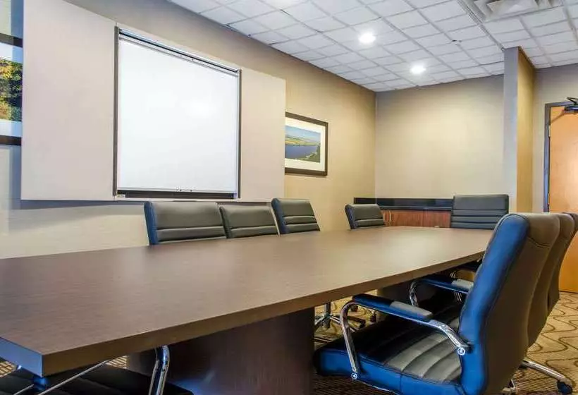 Отель Comfort Inn & Suites Biloxid Iberville