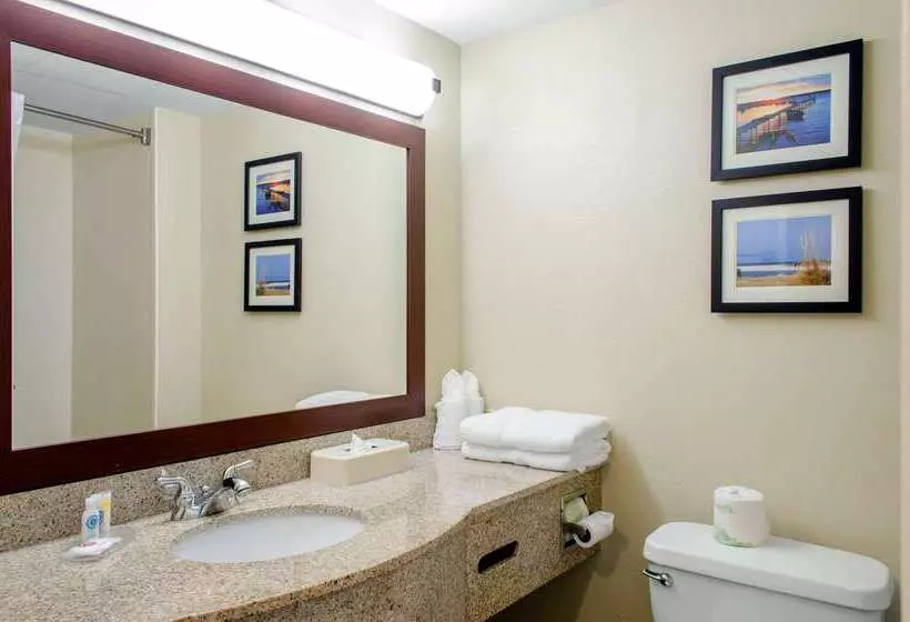 Отель Comfort Inn & Suites Biloxid Iberville