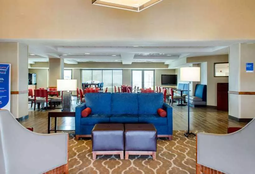 Отель Comfort Inn & Suites Biloxid Iberville
