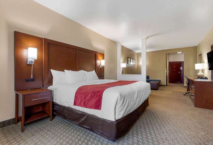 فندق Comfort Suites