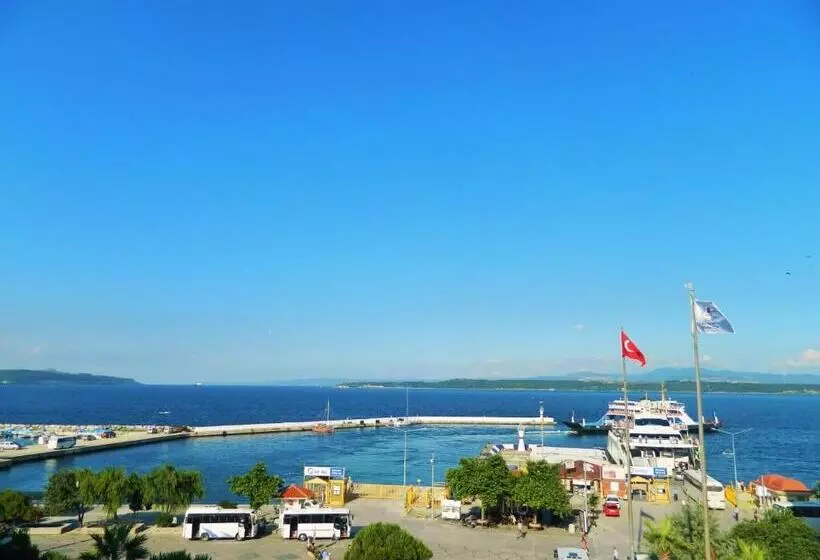 Hotelli Crowded House