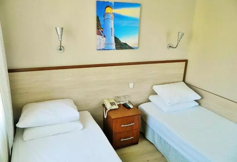 Hotelli Crowded House