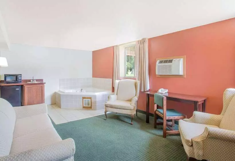 호텔 Days Inn By Wyndham Custer