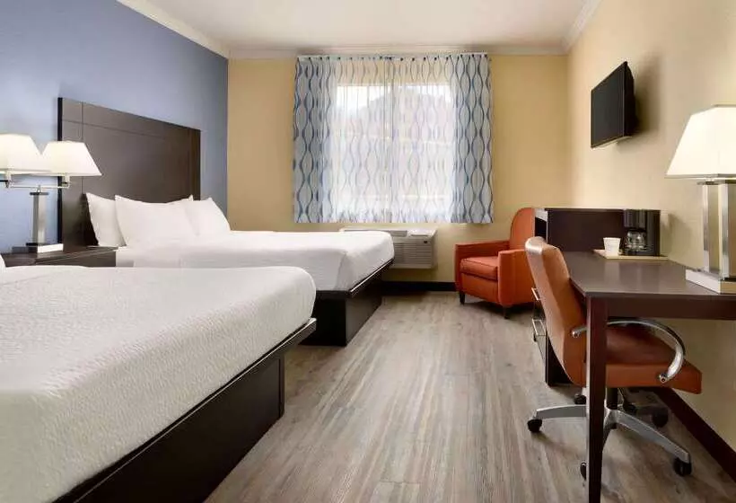 هتل Days Inn & Suites By Wyndham Dfw Airport South Euless