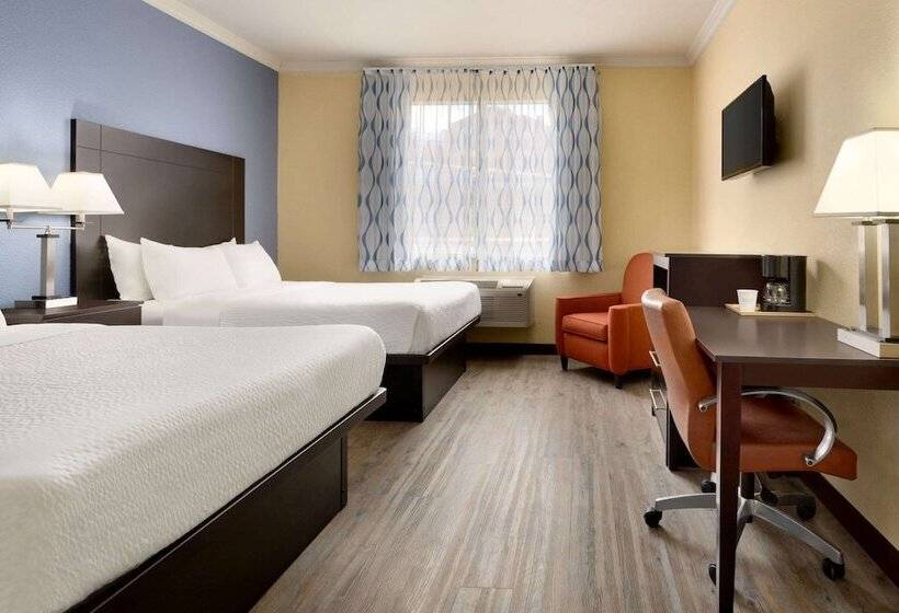 هتل Days Inn & Suites By Wyndham Dfw Airport South Euless