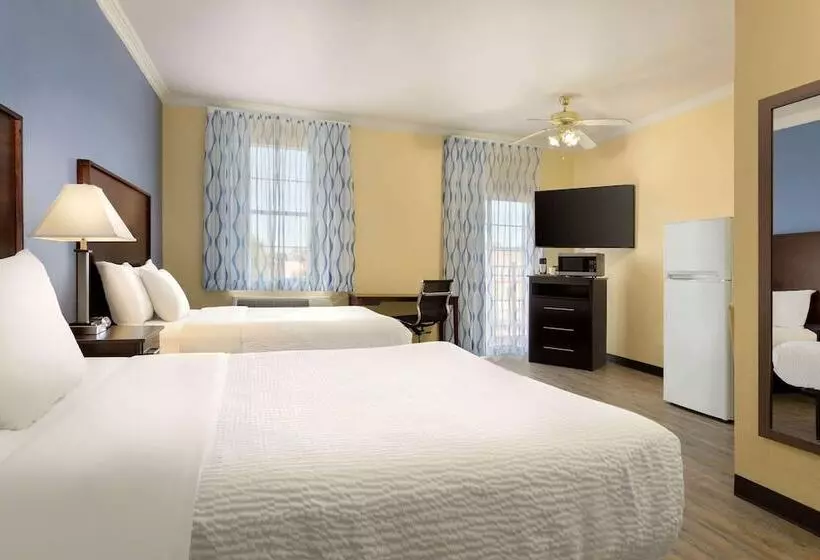 هتل Days Inn & Suites By Wyndham Dfw Airport South Euless