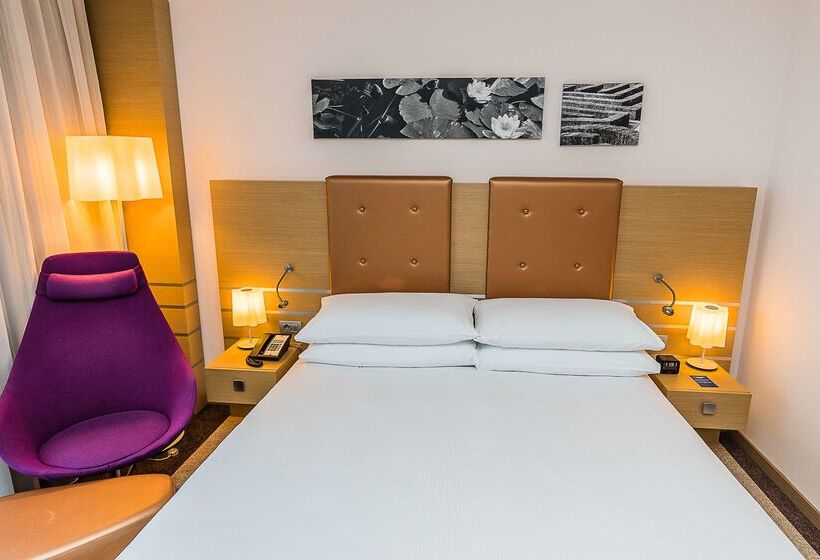 Doubletree By Hilton Hotel Oradea