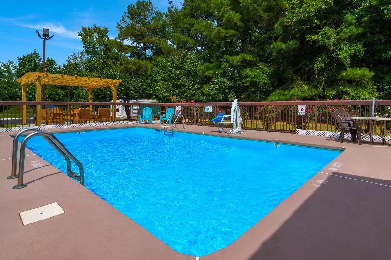 Отель Econo Lodge Battleboro  Rocky Mount I95