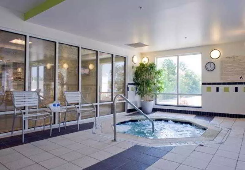 Отель Fairfield Inn & Suites By Marriott Commerce