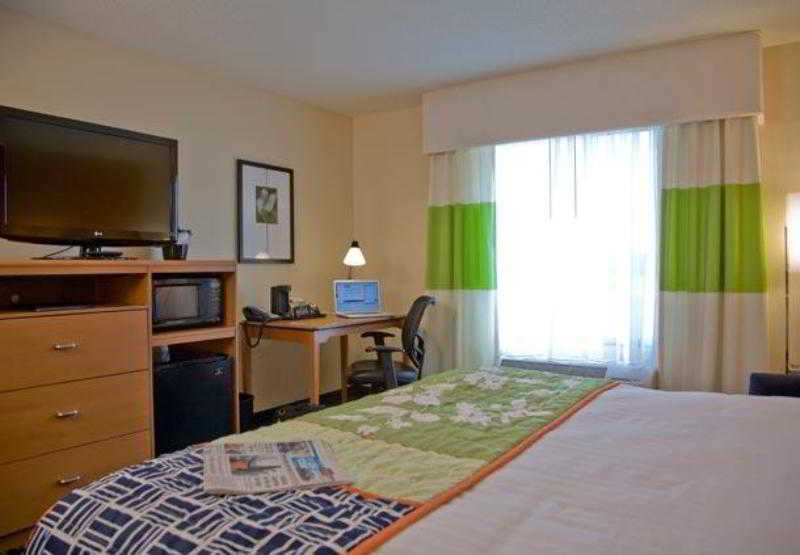 ホテル Fairfield Inn & Suites By Marriott Commerce