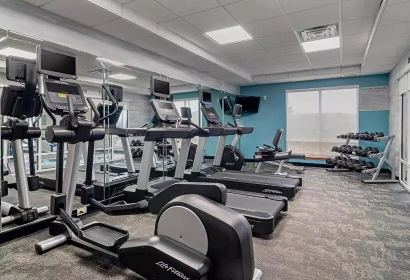 Отель Fairfield Inn & Suites By Marriott Commerce