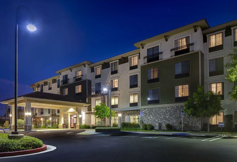 호텔 Hampton Inn & Suites San Luis Obispo