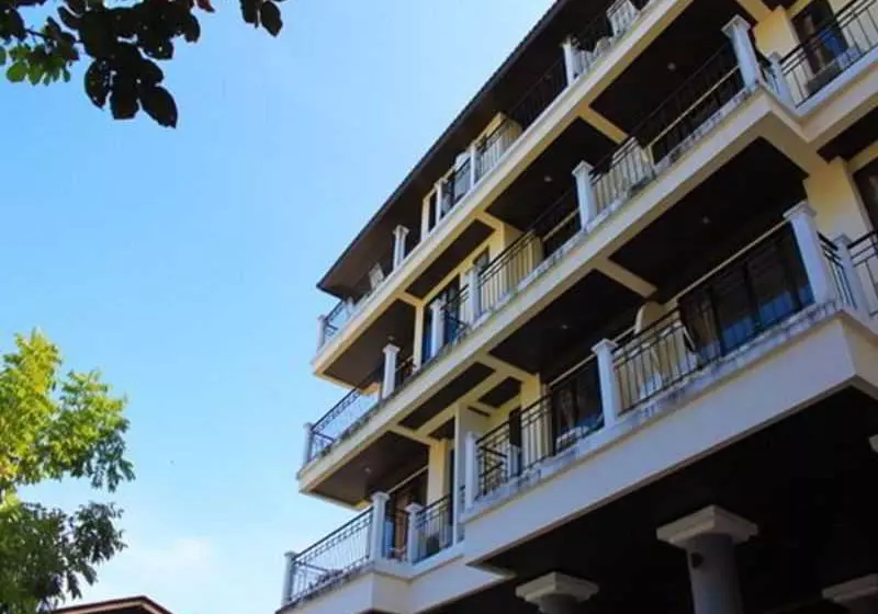 Hotell The Loft Samui Rowhouse Hostel