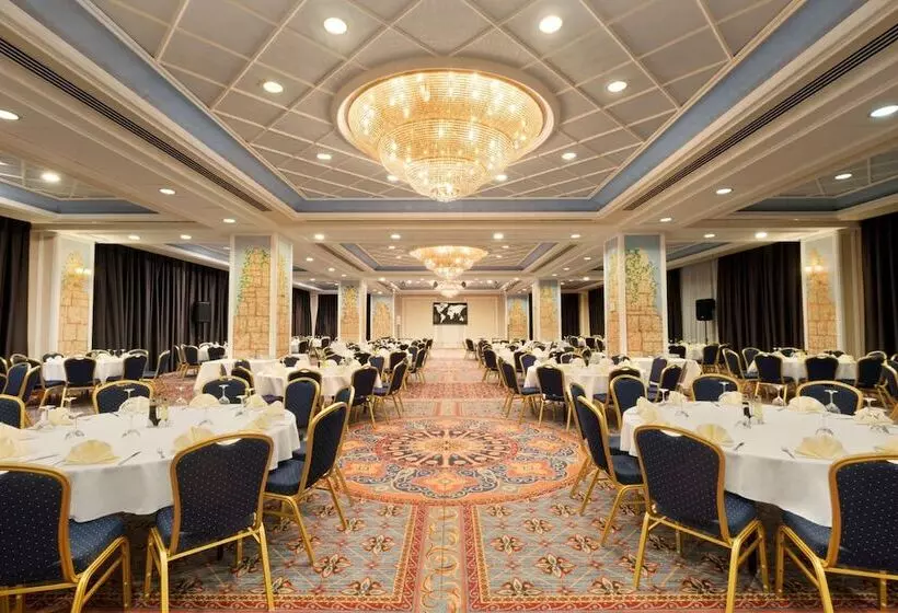 هتل Ramada Plaza By Wyndham Gevgelija