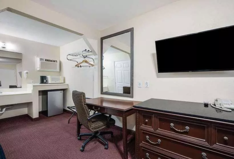 호텔 Rodeway Inn & Suites Blythe I 10