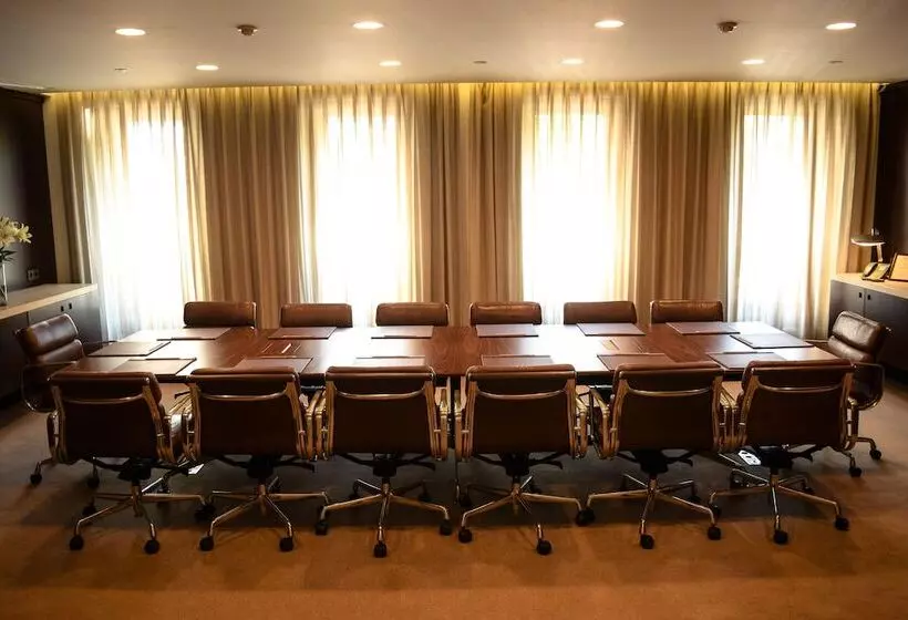 Square Nine Hotel Belgrade The Leading Hotels Of The World