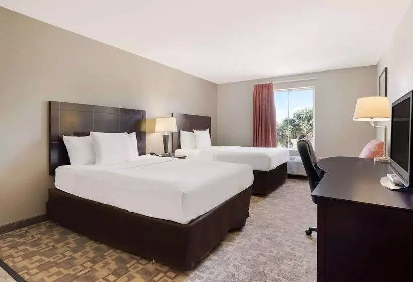 ホテル Suburban Studios Berwick  Morgan City