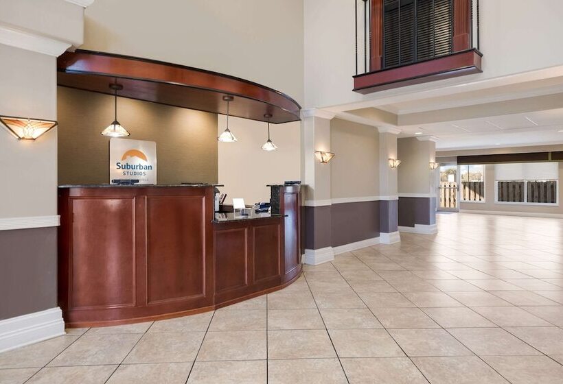 בית מלון כפרי Suburban Studios Berwick  Morgan City