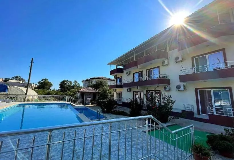 پانسیون Rose Hotel B&b