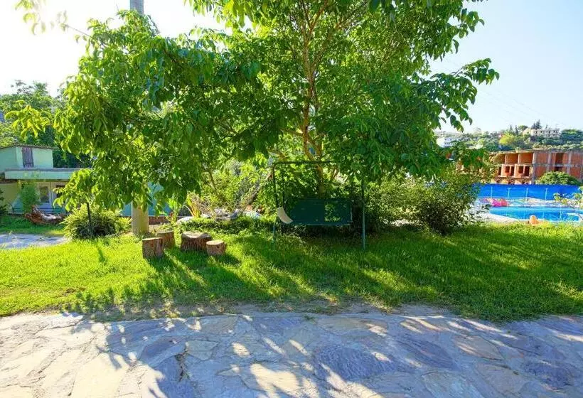 پانسیون Rose Hotel B&b